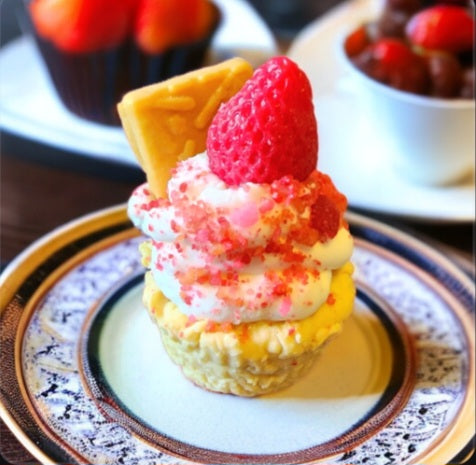 Strawberry Crumble Cupcake